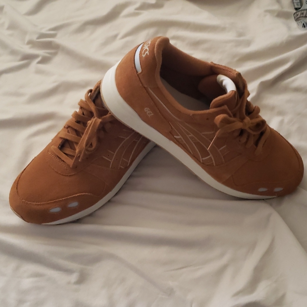 Acics gel shoes size 12